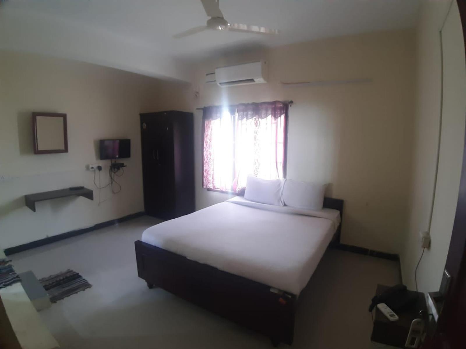 Hotel Shree Sairenu Near Maruthamalai And Bharathiyar Univ And On The Way To Near Isha Adiyogi Marudhamalai Exterior foto
