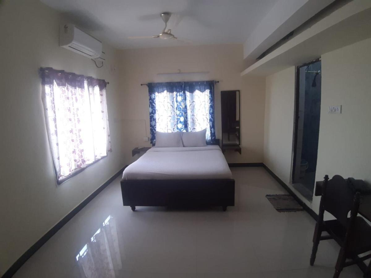 Hotel Shree Sairenu Near Maruthamalai And Bharathiyar Univ And On The Way To Near Isha Adiyogi Marudhamalai Exterior foto
